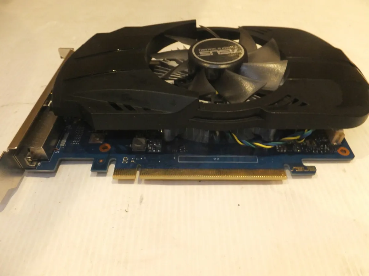 Asus Graphics Card 2GB - Image 3