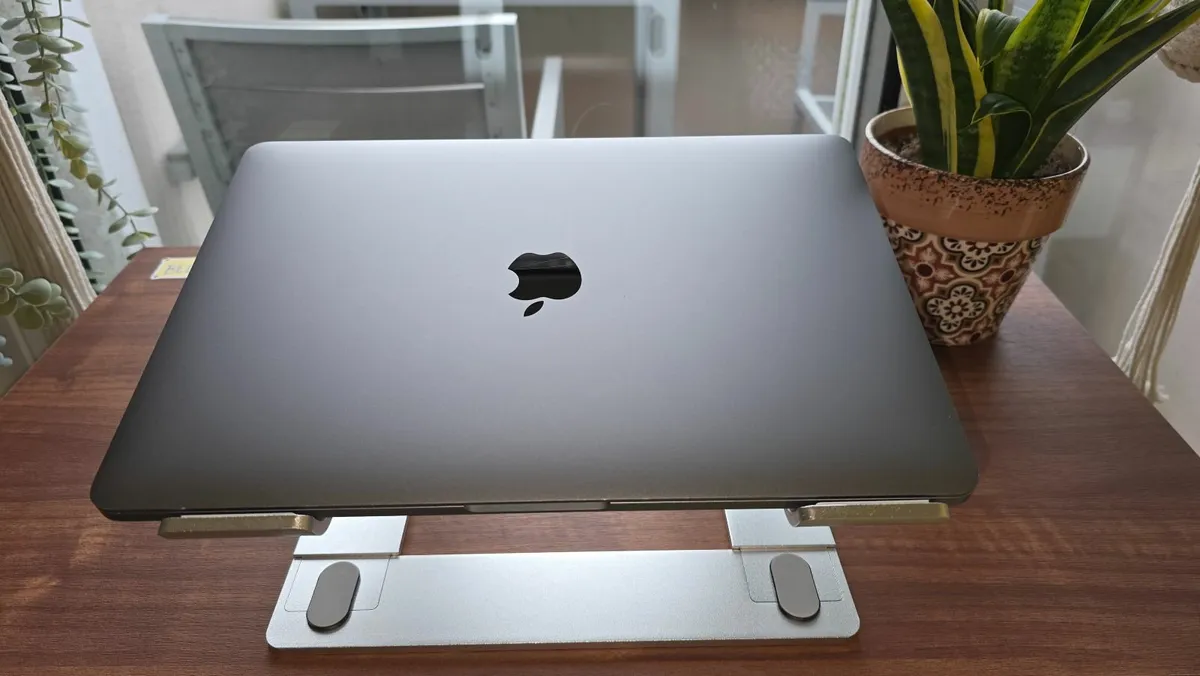 MacBook Pro 13" 2020 i5 | 16GB RAM 512GB Near Mint - Image 2