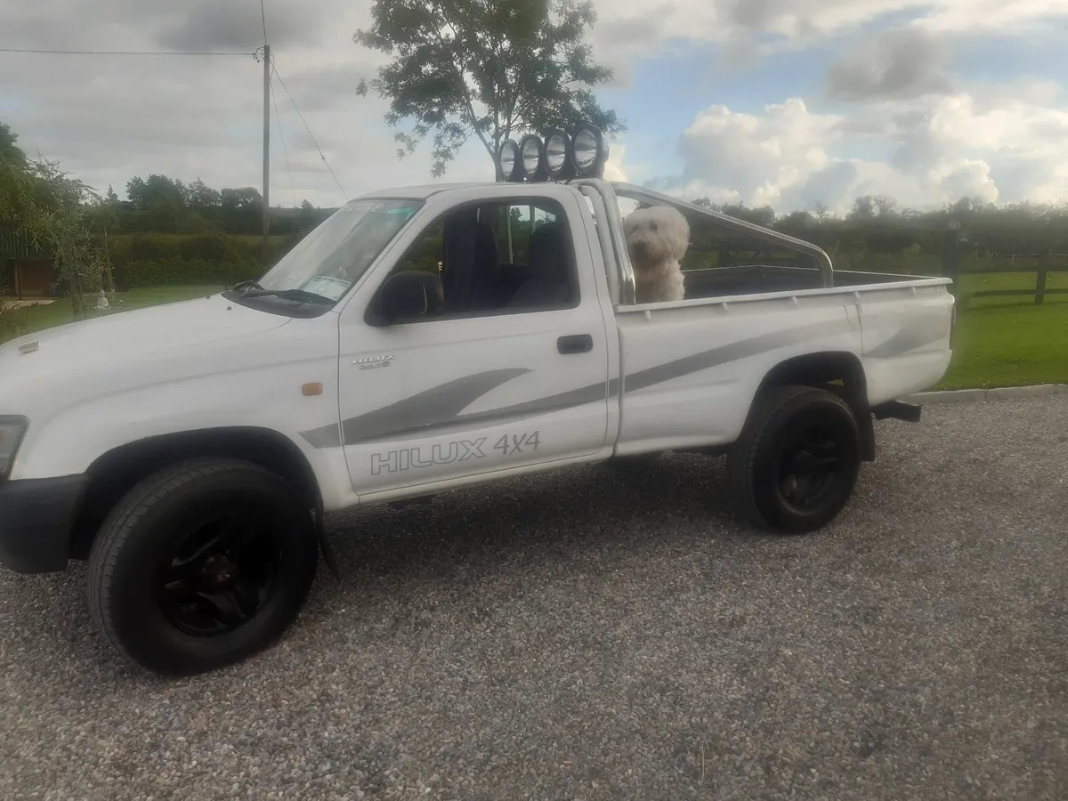 Toyota Hilux - Image 1