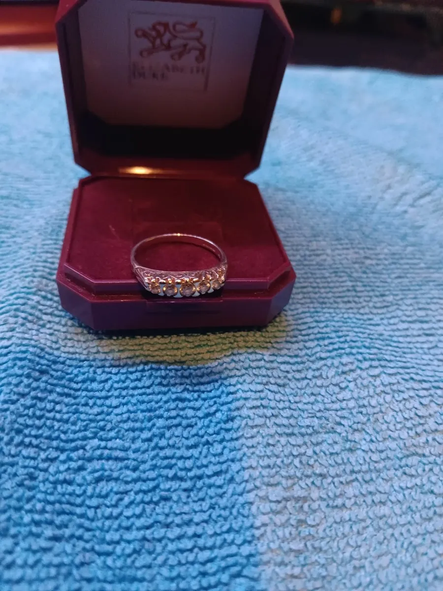 9ct gold ring - Image 4