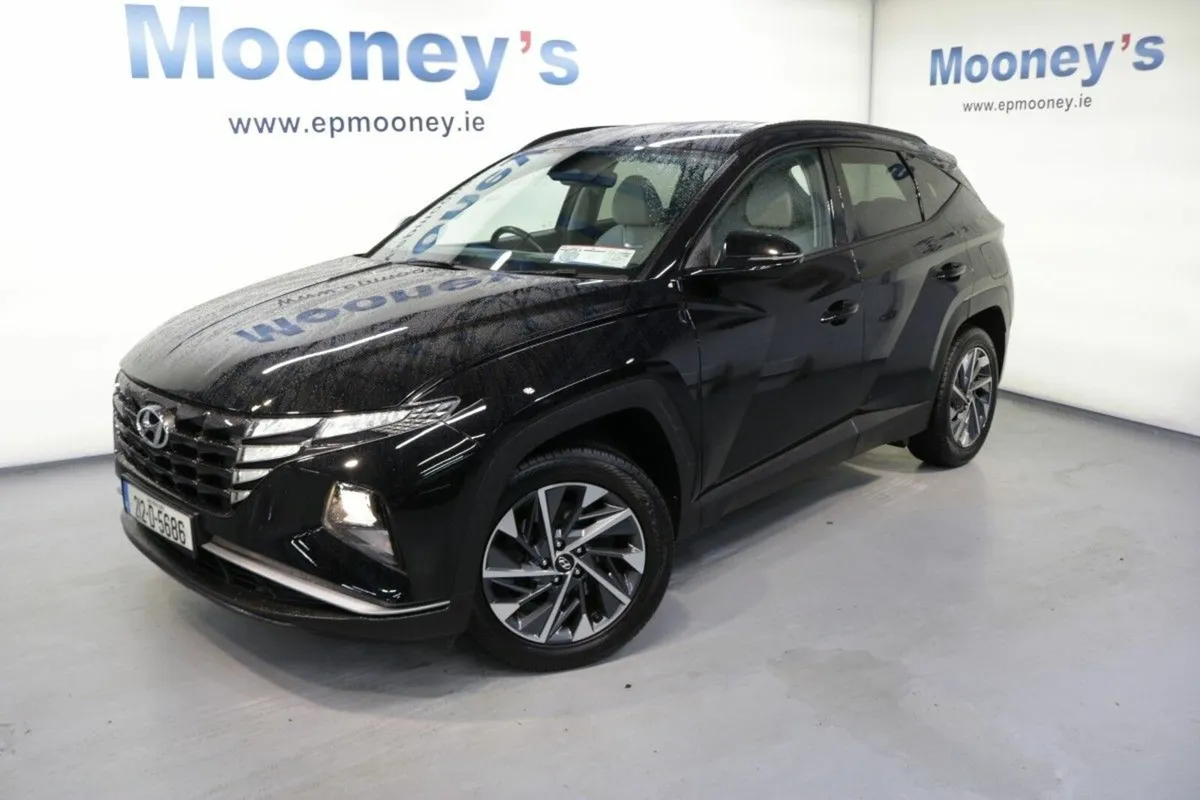 Hyundai Tucson DIESEL 1.6L EXECUTIVE SUV - Image 1