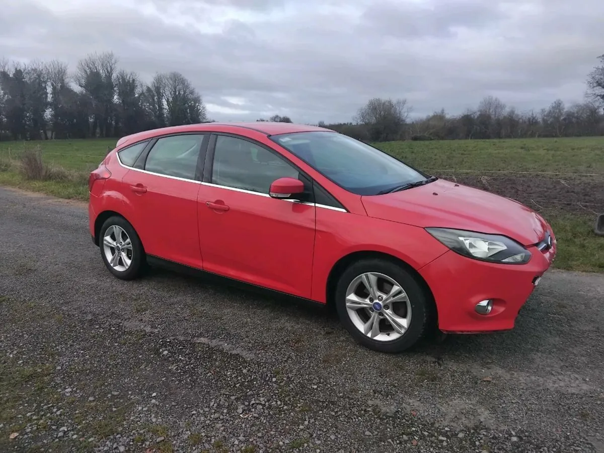 2012 Ford Focus  AUTOMATIC - Image 1