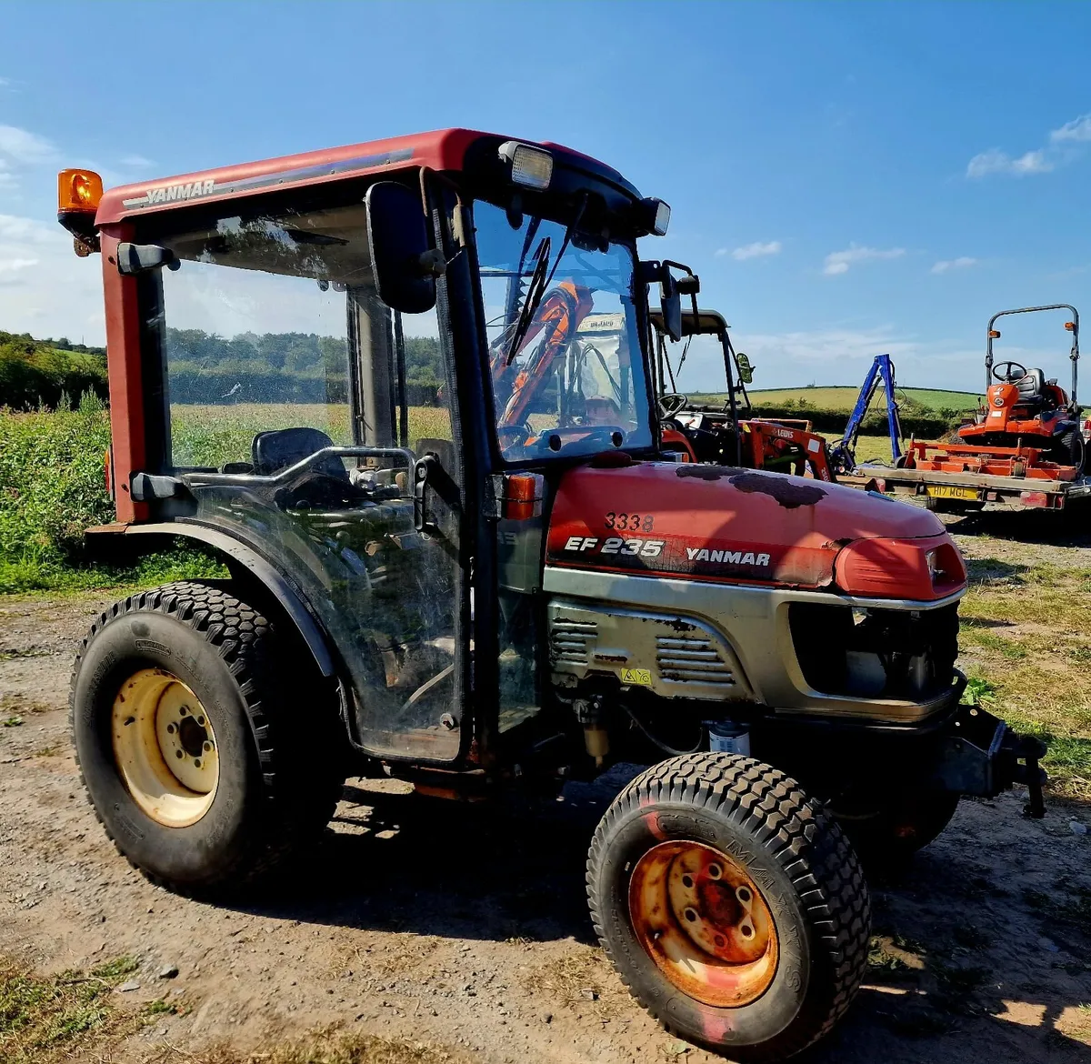 Yanmar 35hp Compact Tractor one owner from new - Image 3