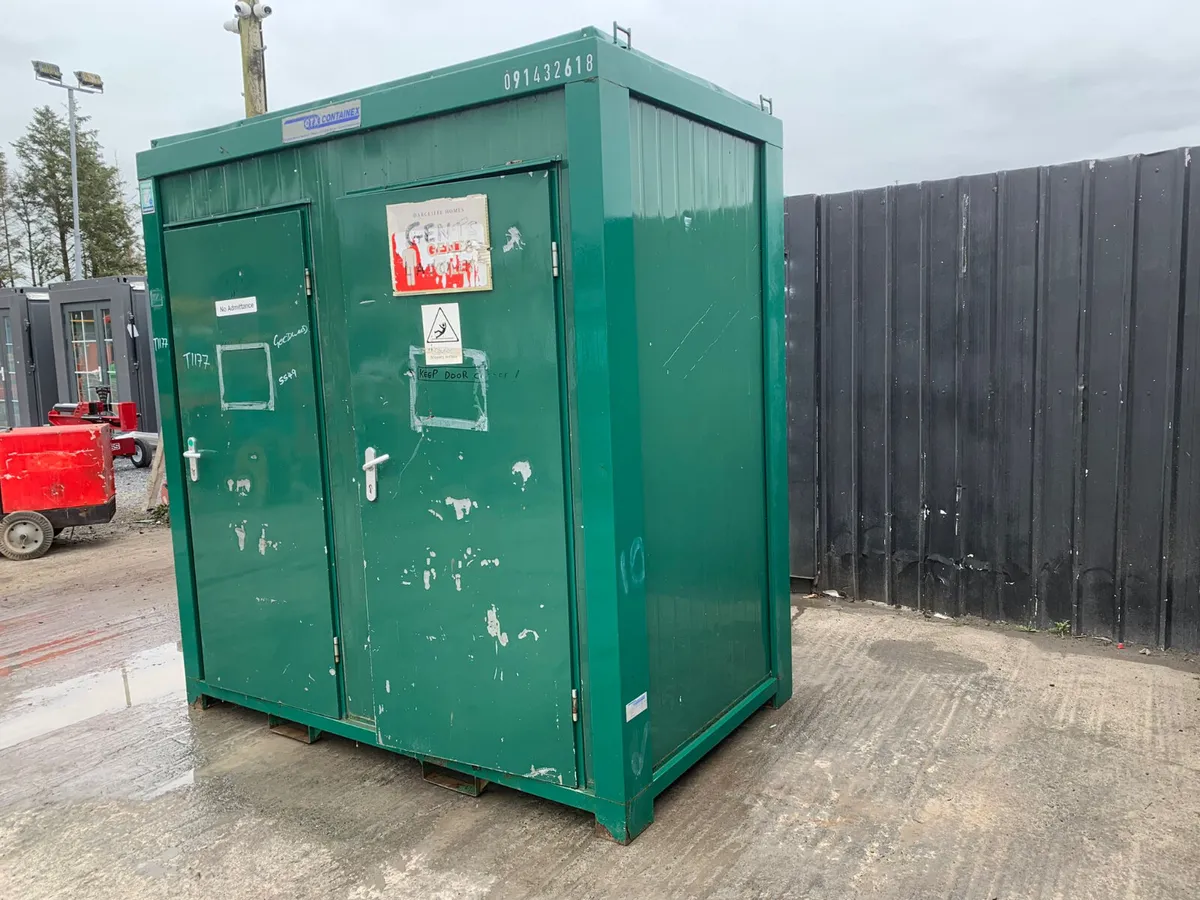 Double Toilet Unit - Image 2