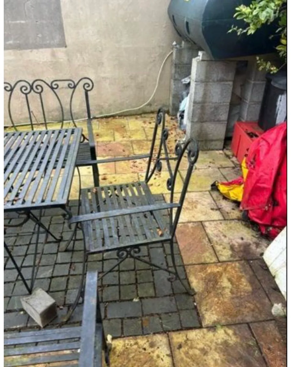 Garden Steel Table & Chairs - Image 4
