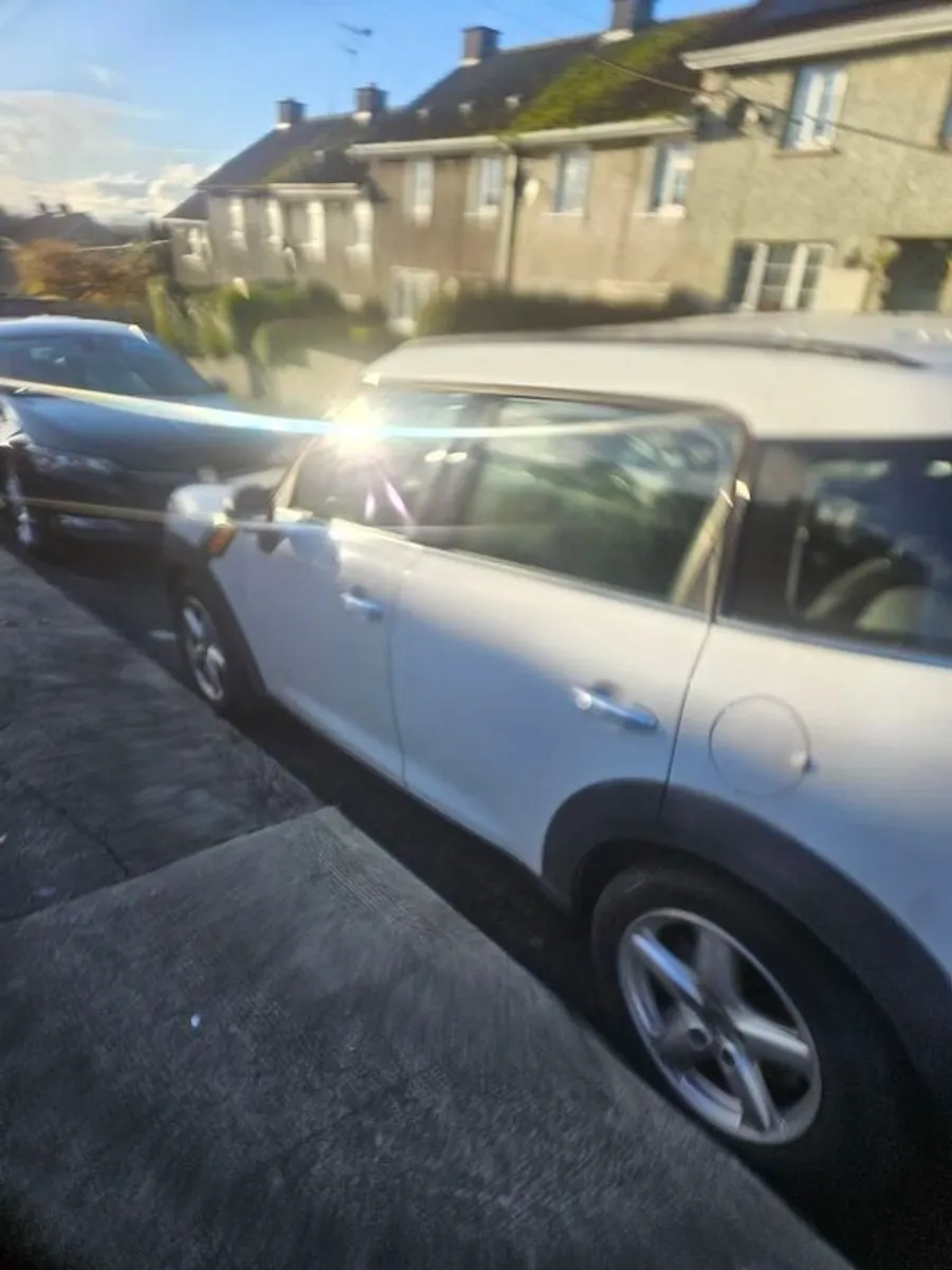 2012 Mini Countryman - Image 2