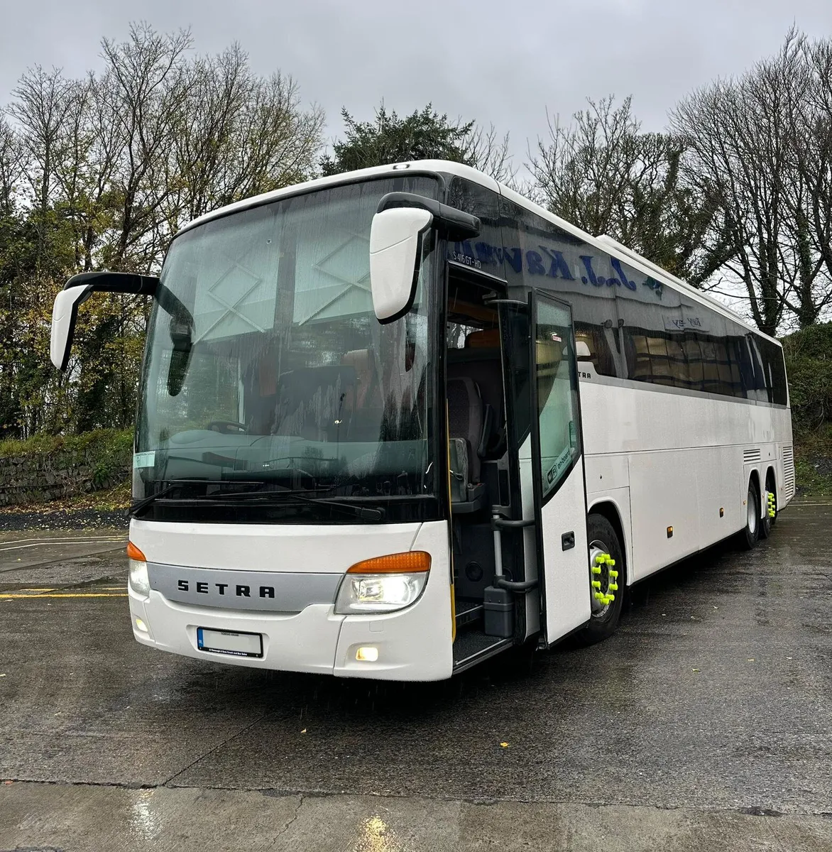 2009 Setra S 415 GT-HD - 53 Seats Full CVRT - Image 1