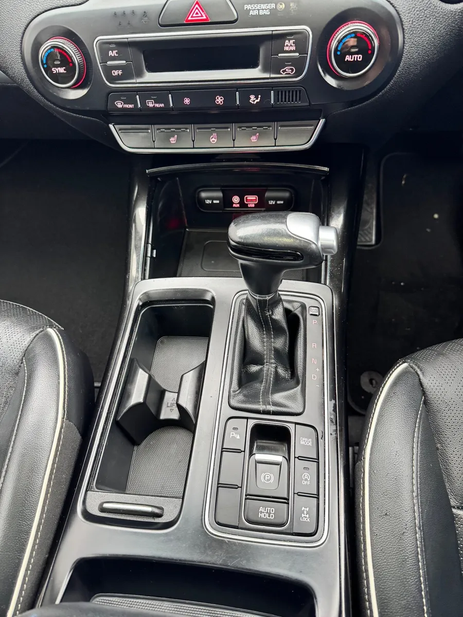 Kia Sorento 2018 - Image 2