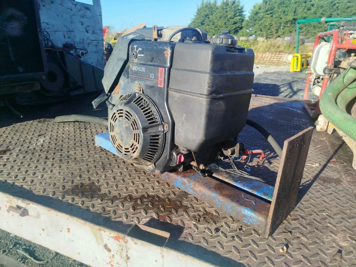 KOHLER COMMAND  c/w hydraulic pump.video available - Image 2