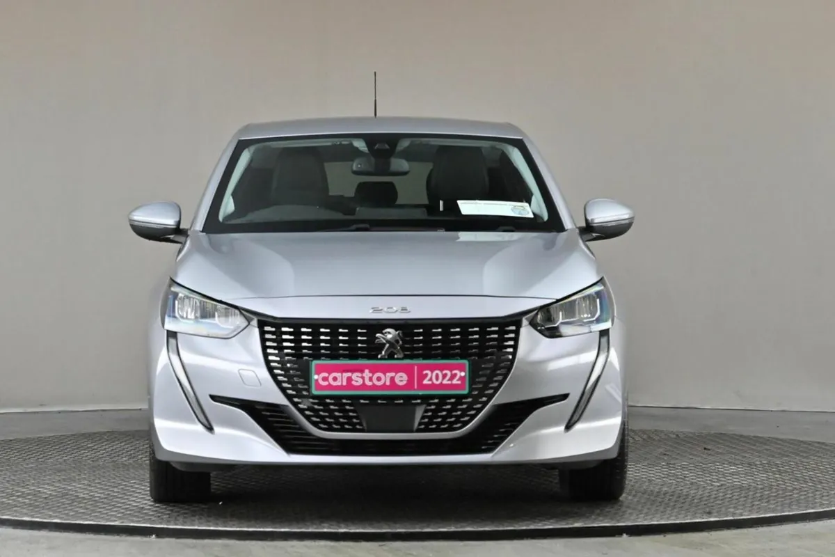Peugeot 208 1.2 ALLURE PACK 6SPD 100BHP - Image 2