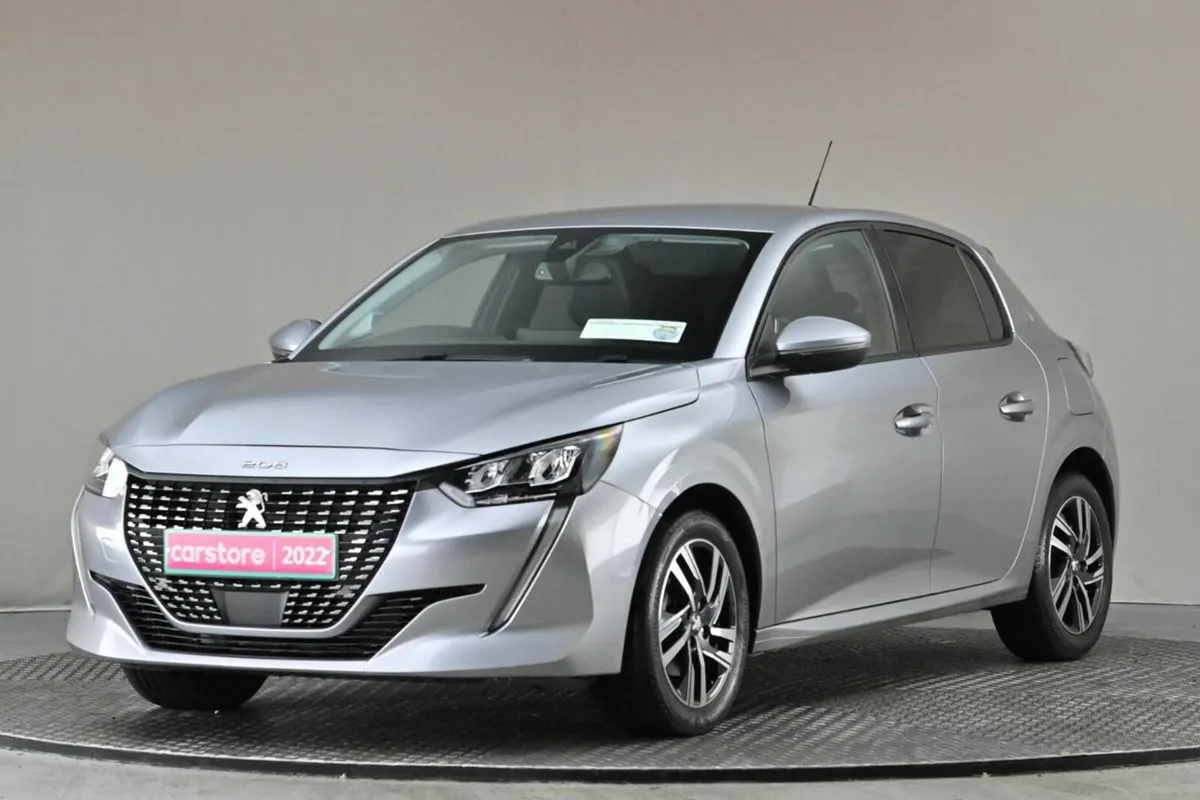Peugeot 208 1.2 ALLURE PACK 6SPD 100BHP - Image 3