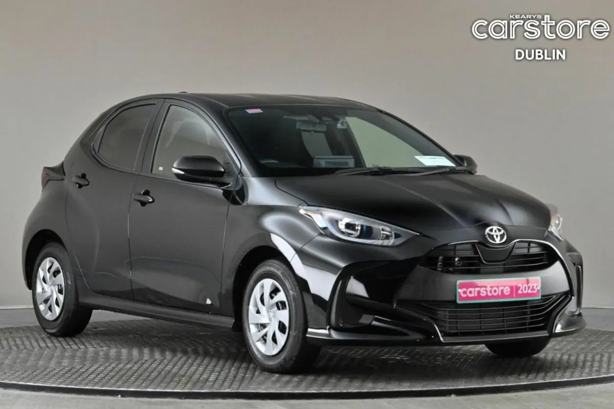 Toyota Yaris 1.0 AUTO PETROL **REVERSE CAM**PRIVAC - Image 1