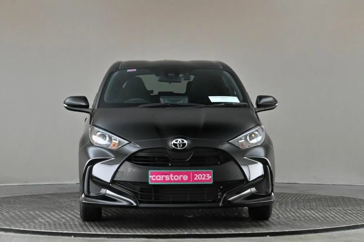 Toyota Yaris 1.0 AUTO PETROL **REVERSE CAM**PRIVAC - Image 2