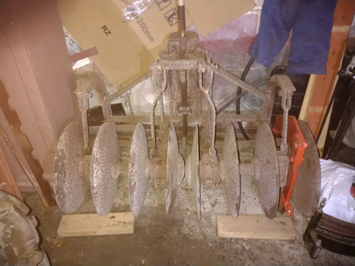 Vintage Trusty Tractor Disc Harrow
