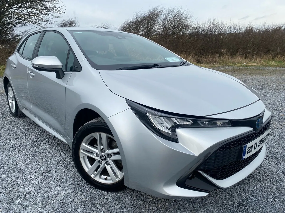 2021 Toyota Corolla Hybrid - Image 2