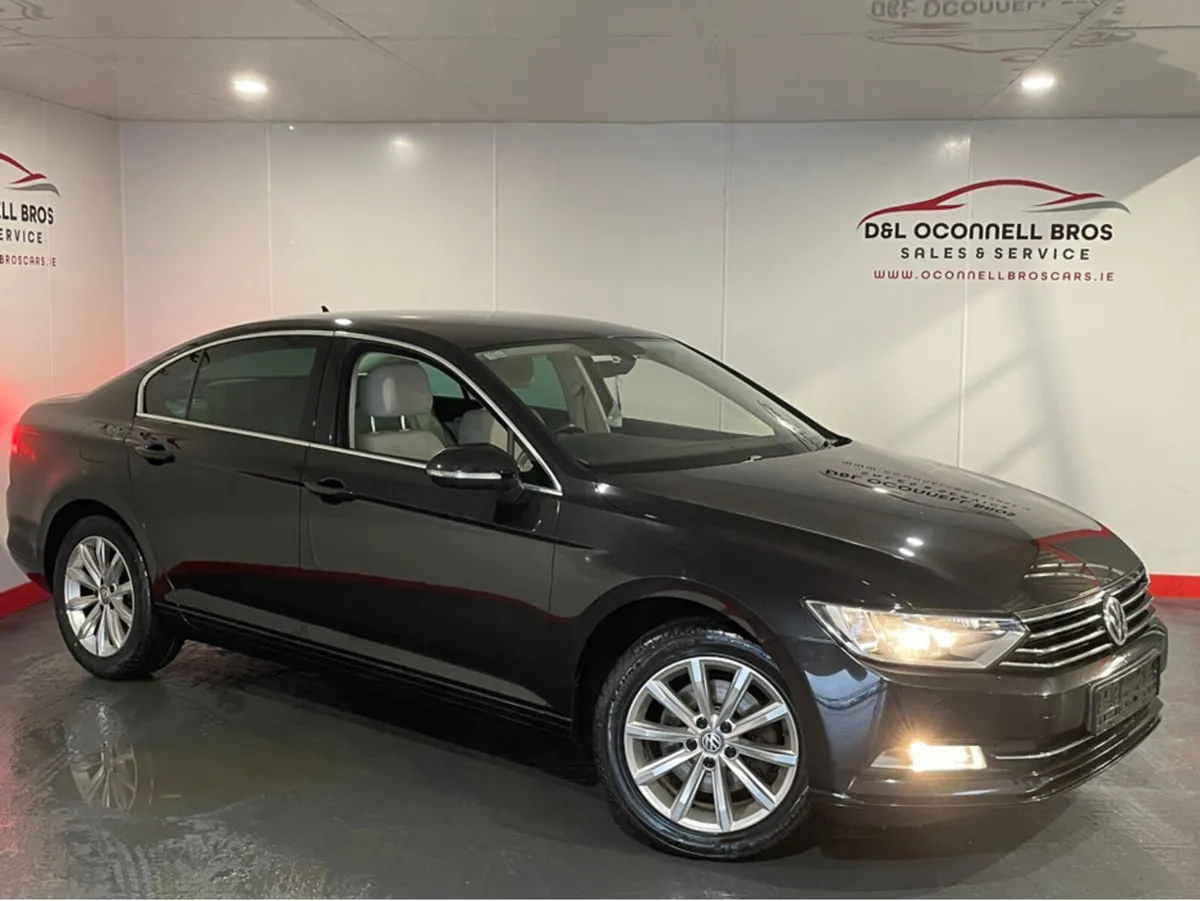 Volkswagen Passat CL 1.6 TDI MANUAL 6SPEED FWD 120 - Image 1