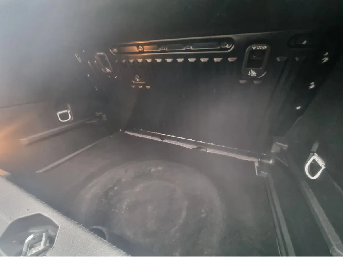 Opel Corsa CORSA-E SC 1.4 I 90PS 5DR (NCT 03/26) - Image 4