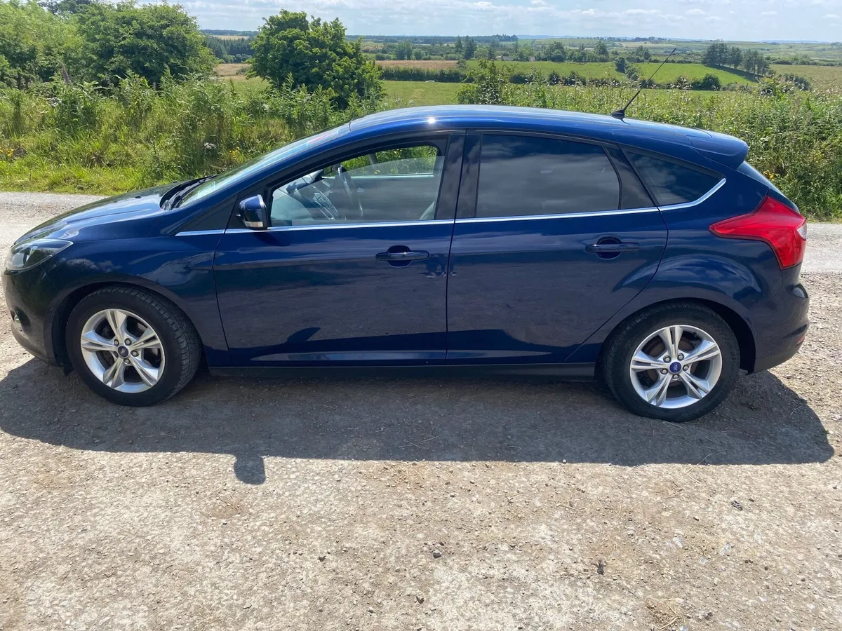 Ford Focus 2013 - Image 4