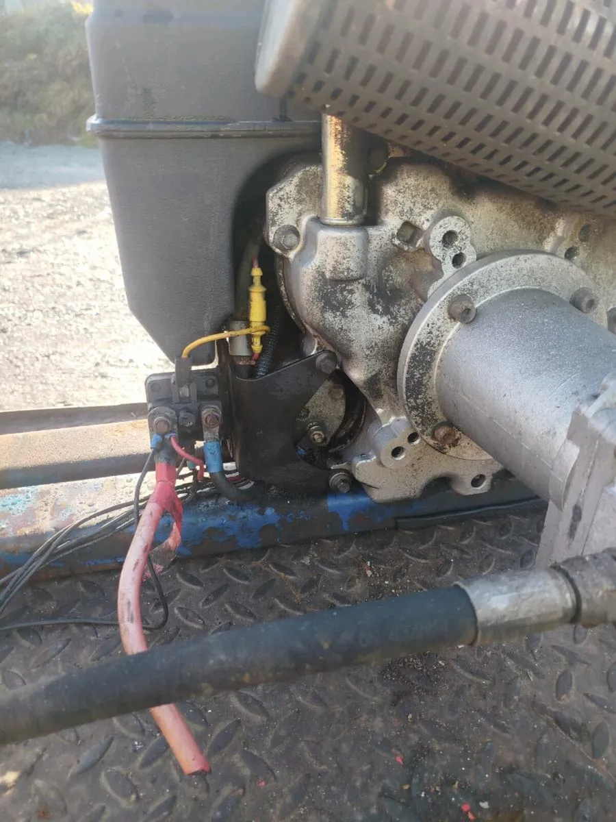 KOHLER COMMAND  c/w hydraulic pump.video available - Image 4