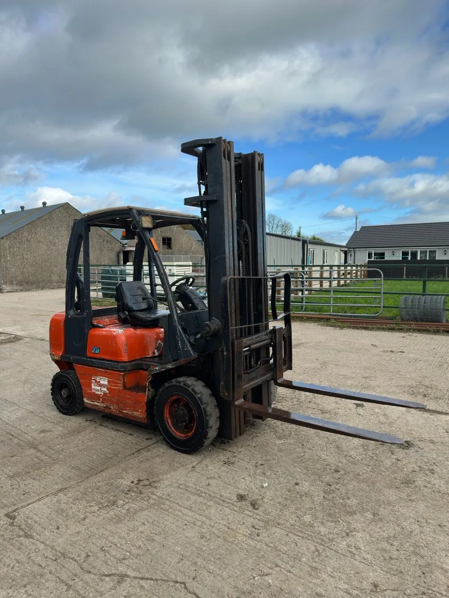 Nissan forklift 2.5ton - Image 1