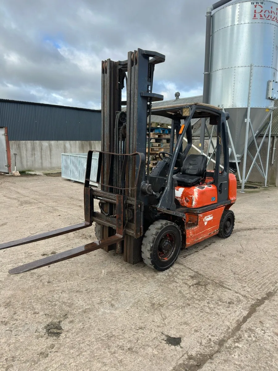 Nissan forklift 2.5ton - Image 4