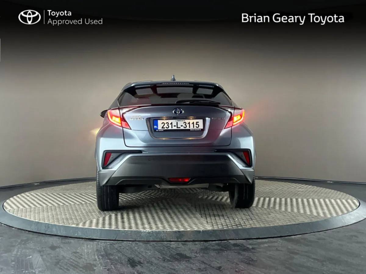 Toyota C-HR HYBRID SPORT - Image 4