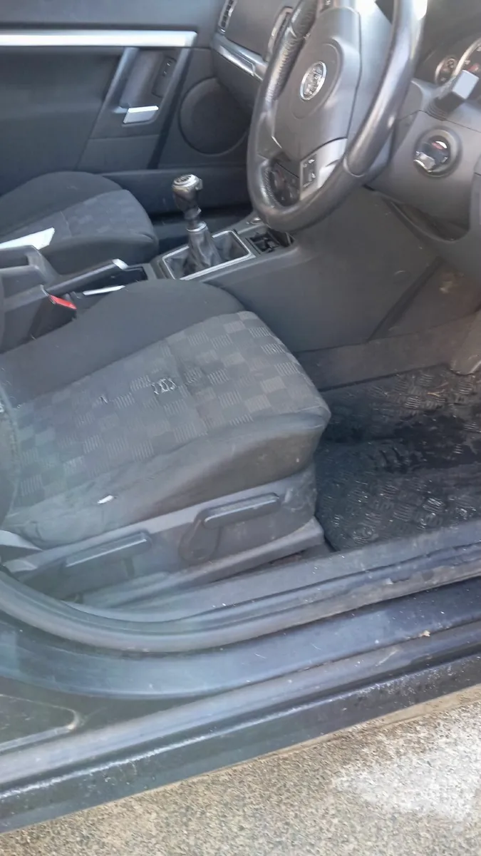 Vauxhall Vectra 2008 - Image 3