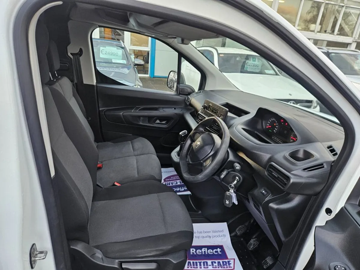 Peugeot Partner 1.5 Blue HDI panelled 6.2 2 - Image 3