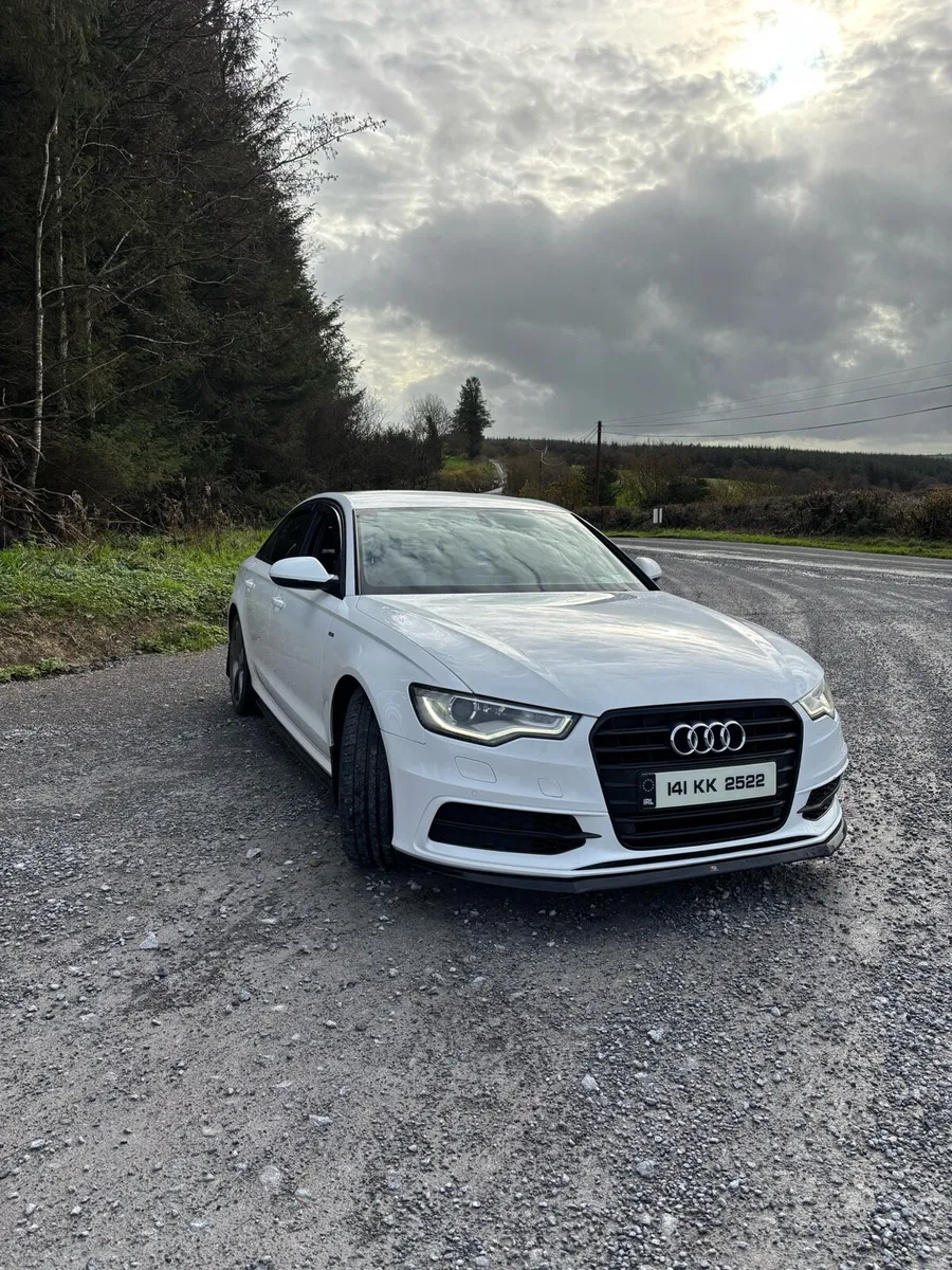 141 Audi a6 s-line ultra black edition - Image 2