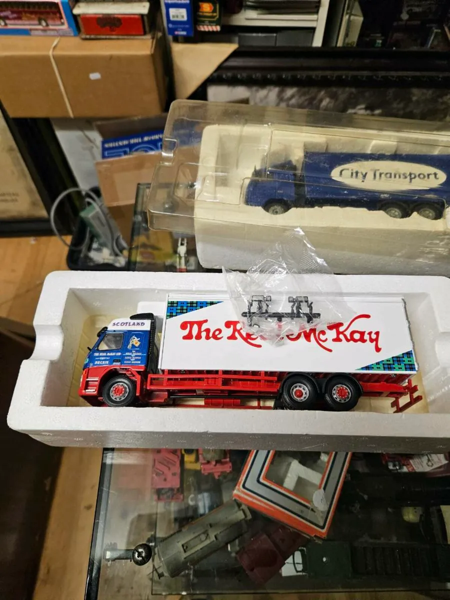 Corgi Volvo Rigid 1.50 - Image 1