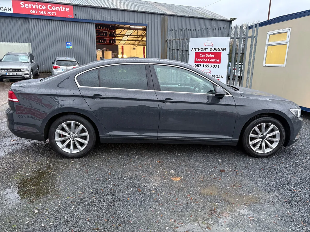 162 Volkswagen Passat business edition - Image 2