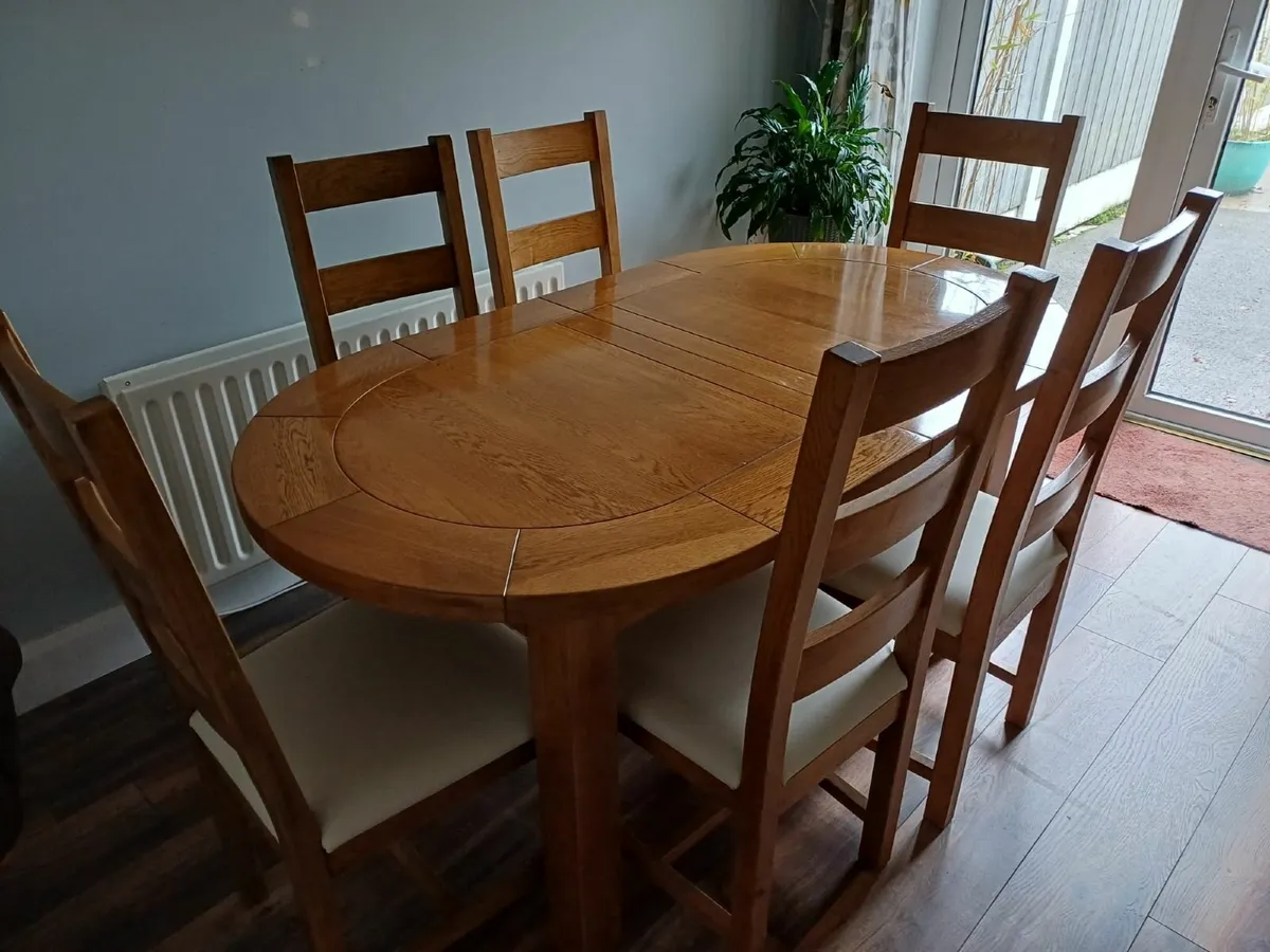 Dinning table and 6 chairs - Image 2