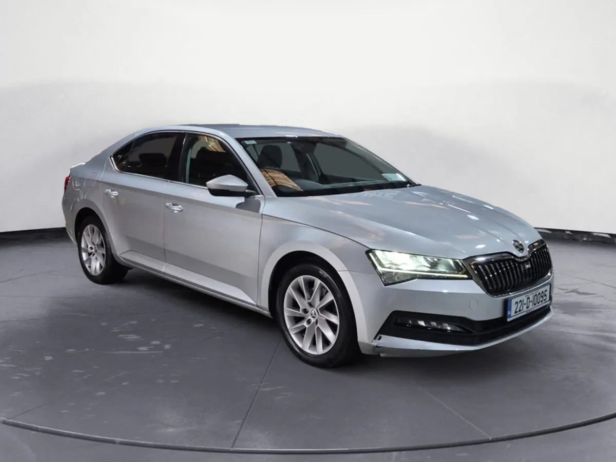 Skoda Superb AMBITION 2.0 TDI 150HP 5DR - Image 3