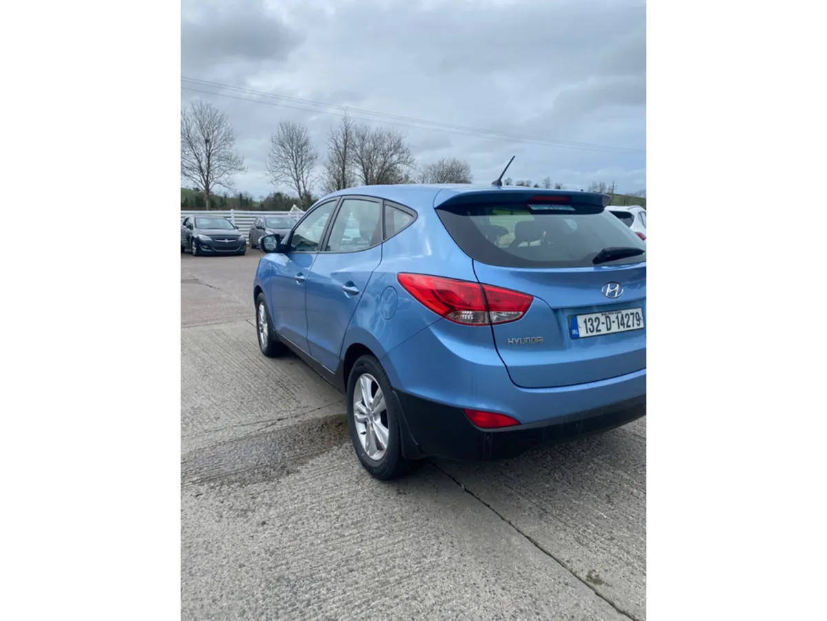 Hyundai ix35 1.7 CRDI STYLE 2WD 5DR - Image 4