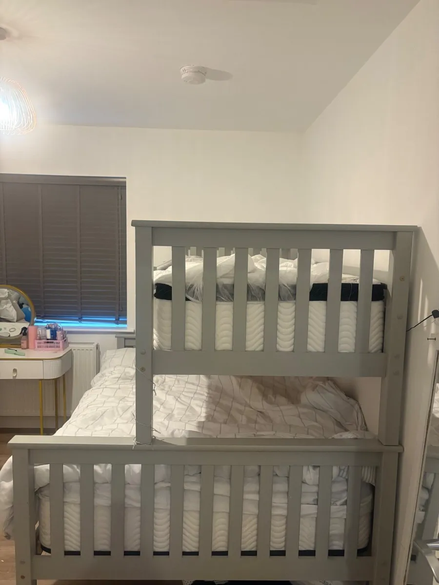 Triple Bunk beds - Image 1