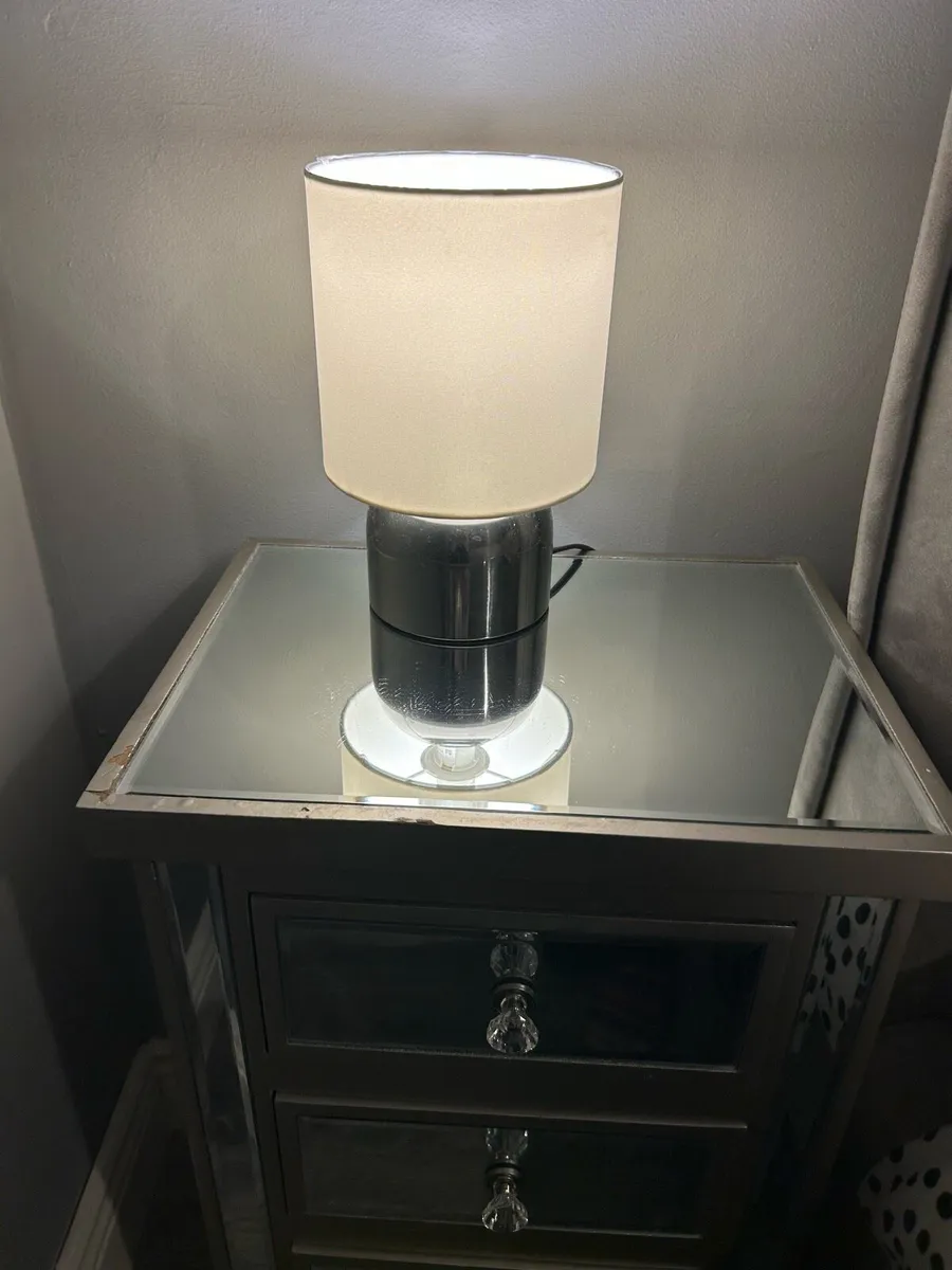 Pair of Bedside lamps - Image 3