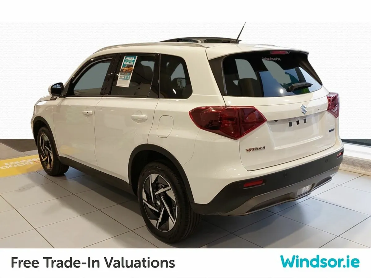 Suzuki Vitara Ultra AGS - Image 2