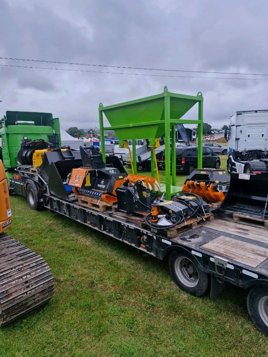 Mulchers, Tree shears, Grabs & Buckets - Image 1