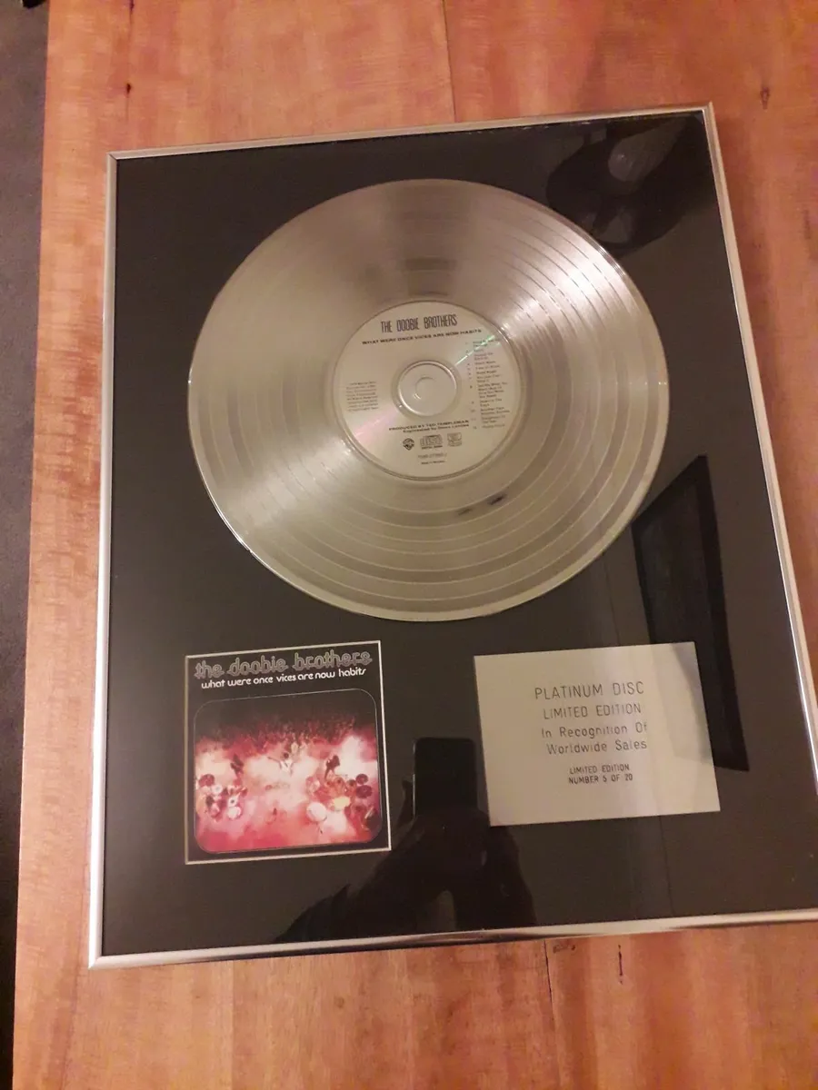 Doobies Brothers Platinum Disc Limited Edition - Image 2