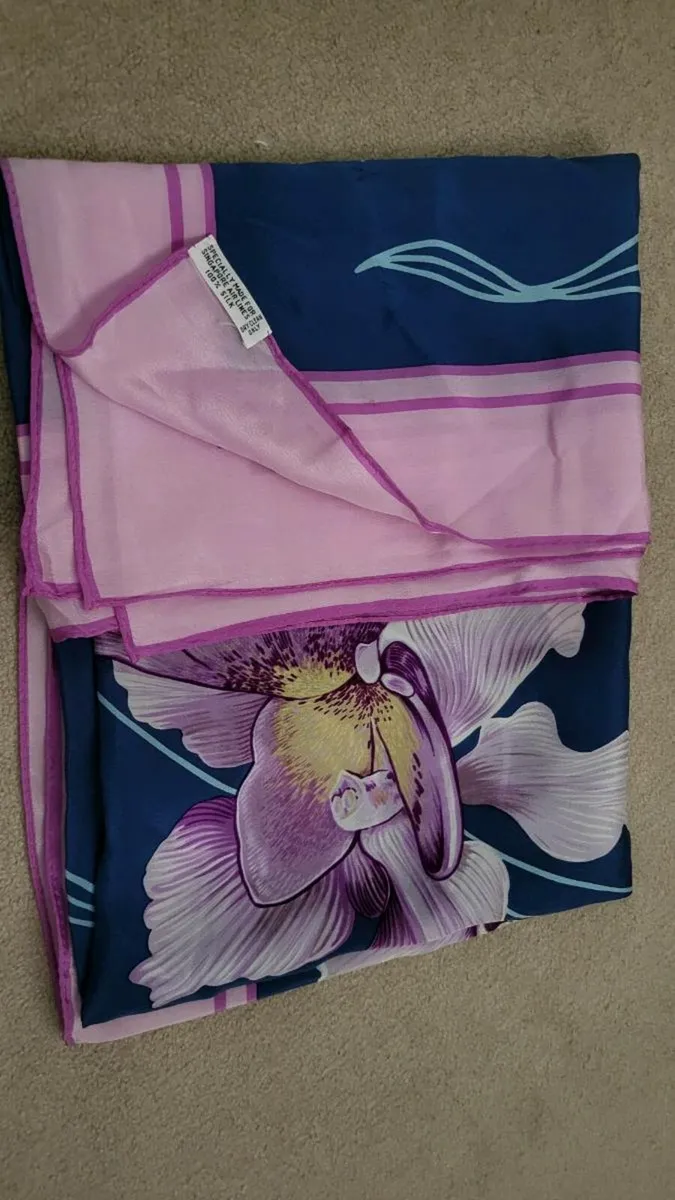 Vintage silk scarf - Image 3