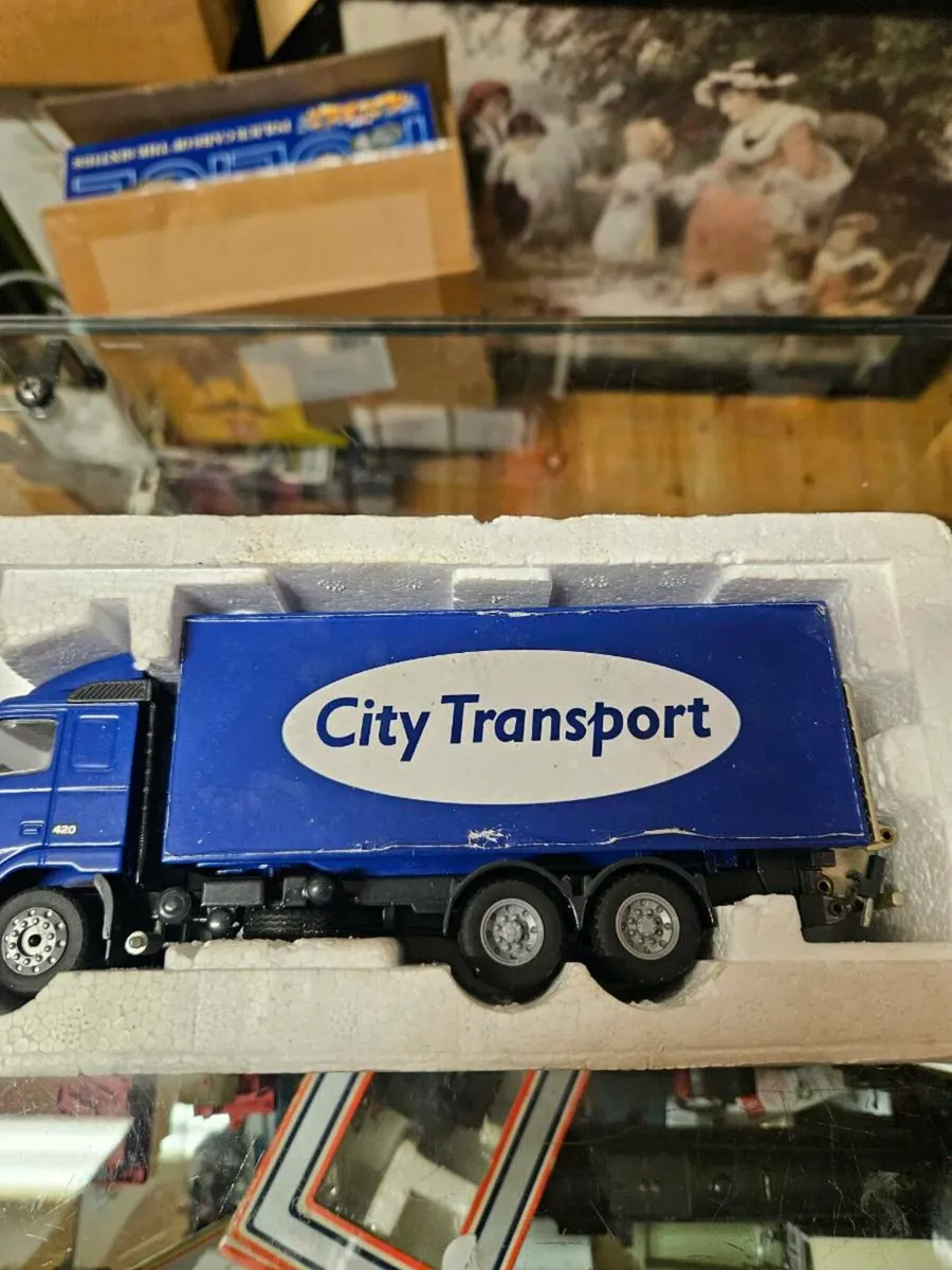 Corgi Joal Volvo Rigid 1.50 - Image 2