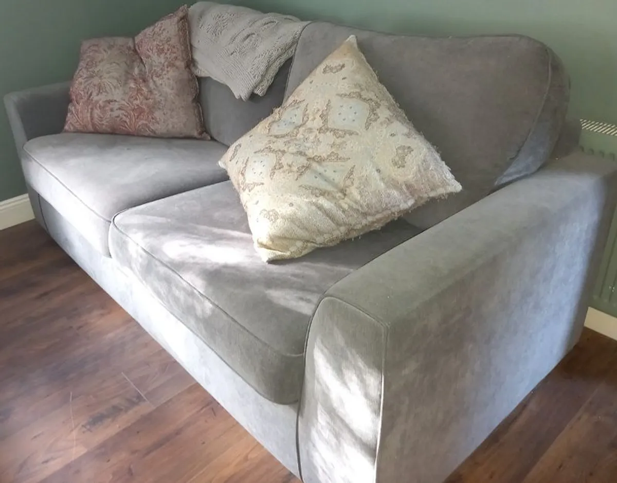 Sofa - Image 2