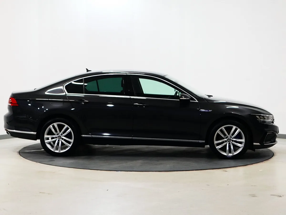 *62* 2021 Volkswagen Passat 1.4 gte auto - Image 3