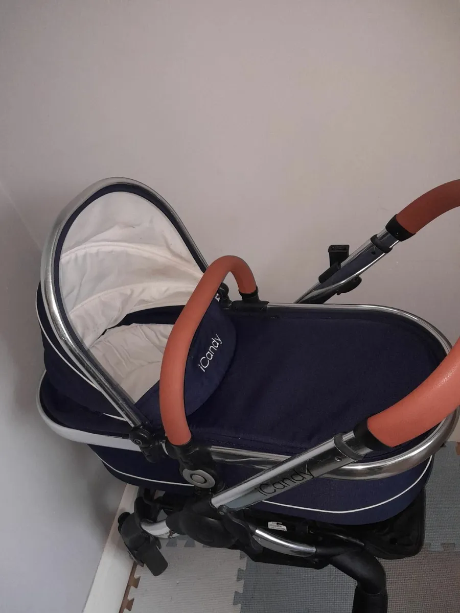 I candy Pram - Image 3