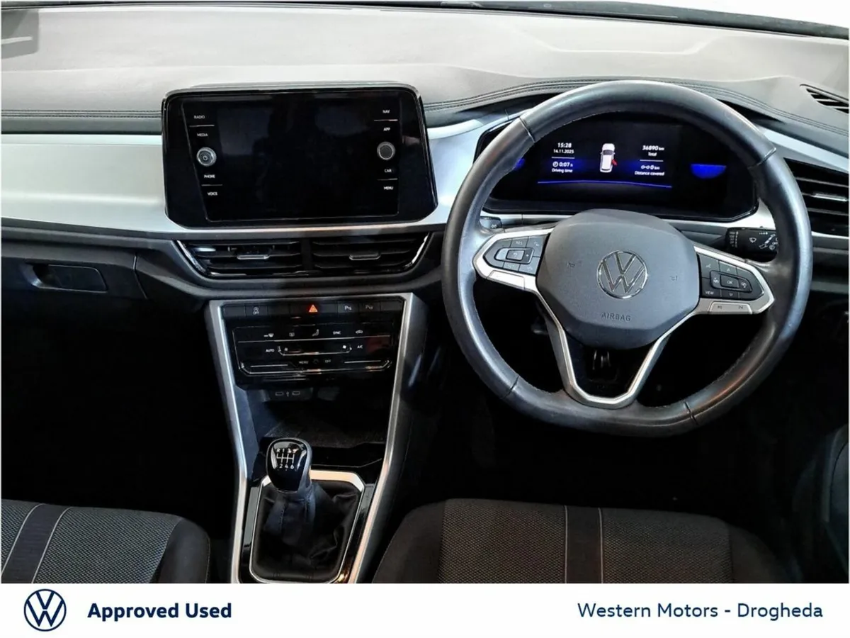 Volkswagen T-Roc Life 1.0 TSI 110HP - Image 3