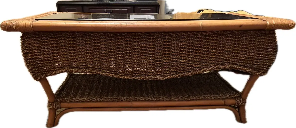 Rattan coffee Table - Image 3