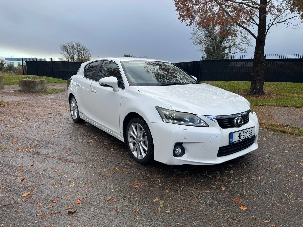 Lexus CT200H, Nct 05/26, Tax 01/26, Km 140k - Image 4