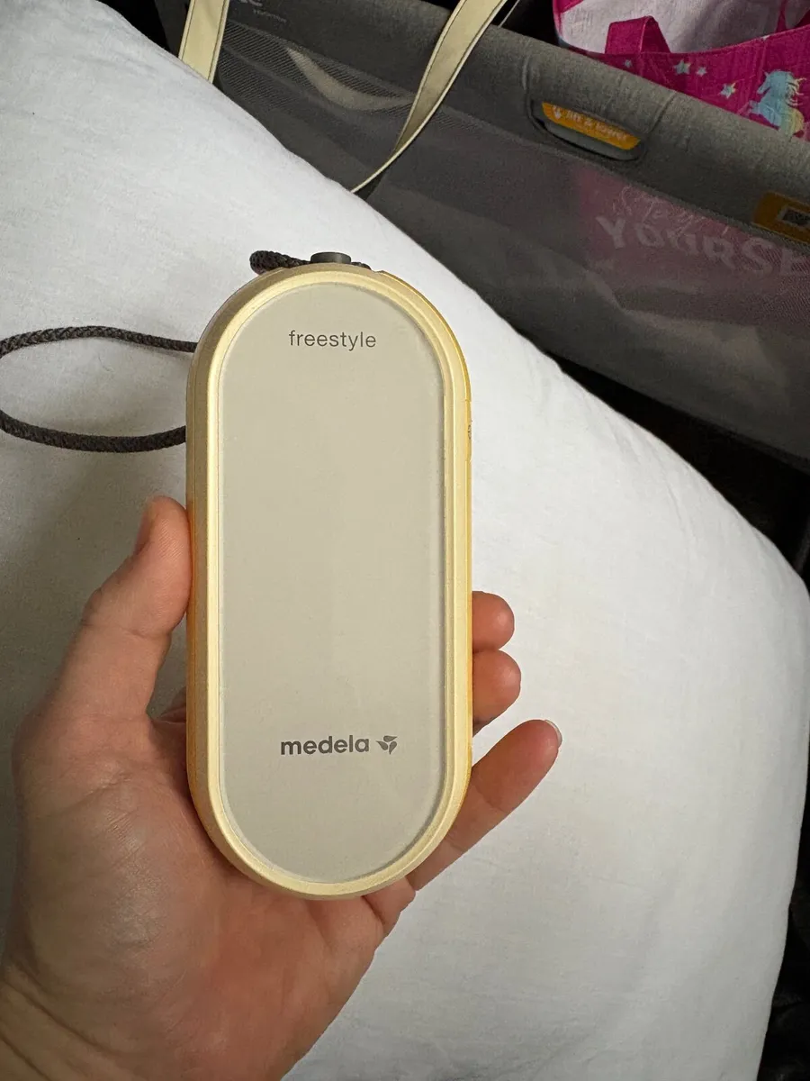 Medela electric  Breast pump - Image 1
