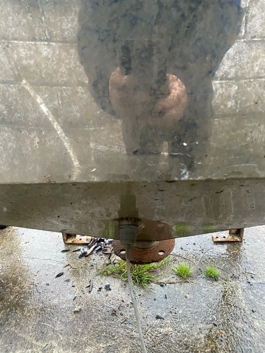 Small stainless steel silo - Image 2