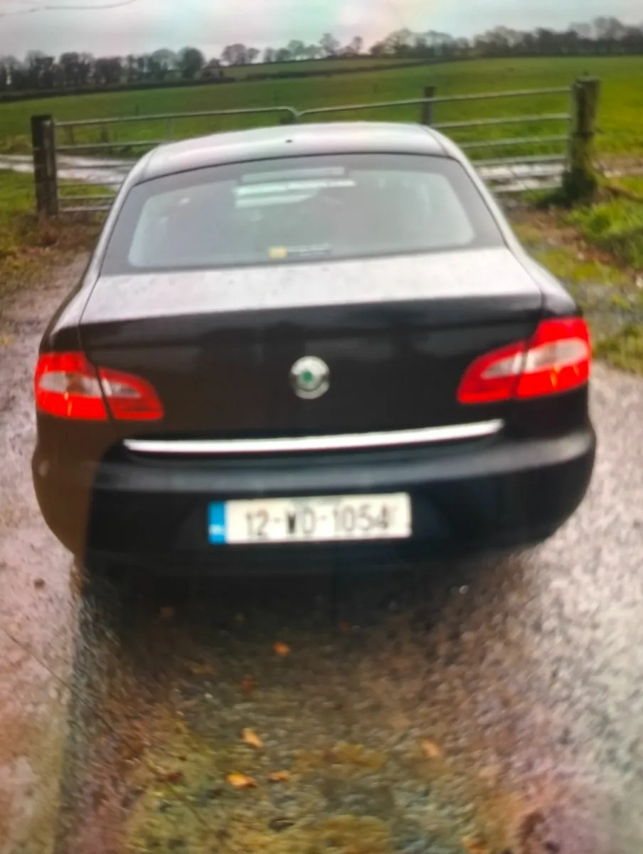 Skoda Superb 2012 - Image 3